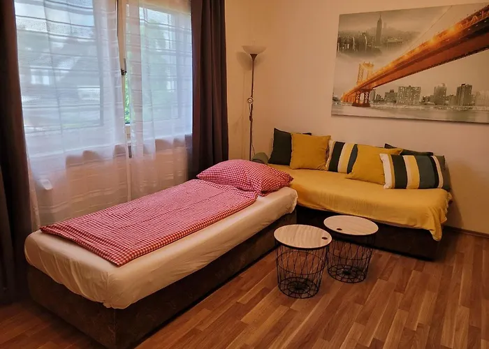 Zentral Gelegene, Sehr Ruhige Und Helle Štýrský Hradec